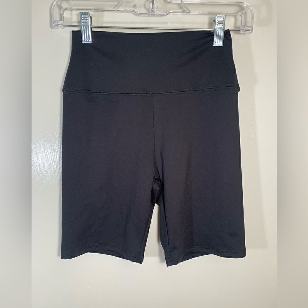 Garage NWT black bike shorts Size Small